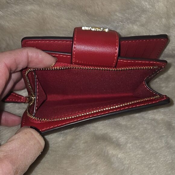 COACH SIGNATURE MEDIUM CORNER ZIP WALLET, BROWN, BLACK AND RED - NEW - Picture 8 of 12